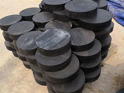 新平县板式橡胶支座由若干层橡胶片与薄钢板经加压硫化